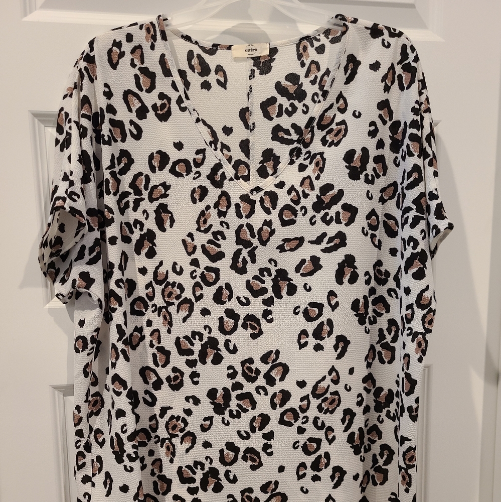 Entro Snow Leopard Print Top